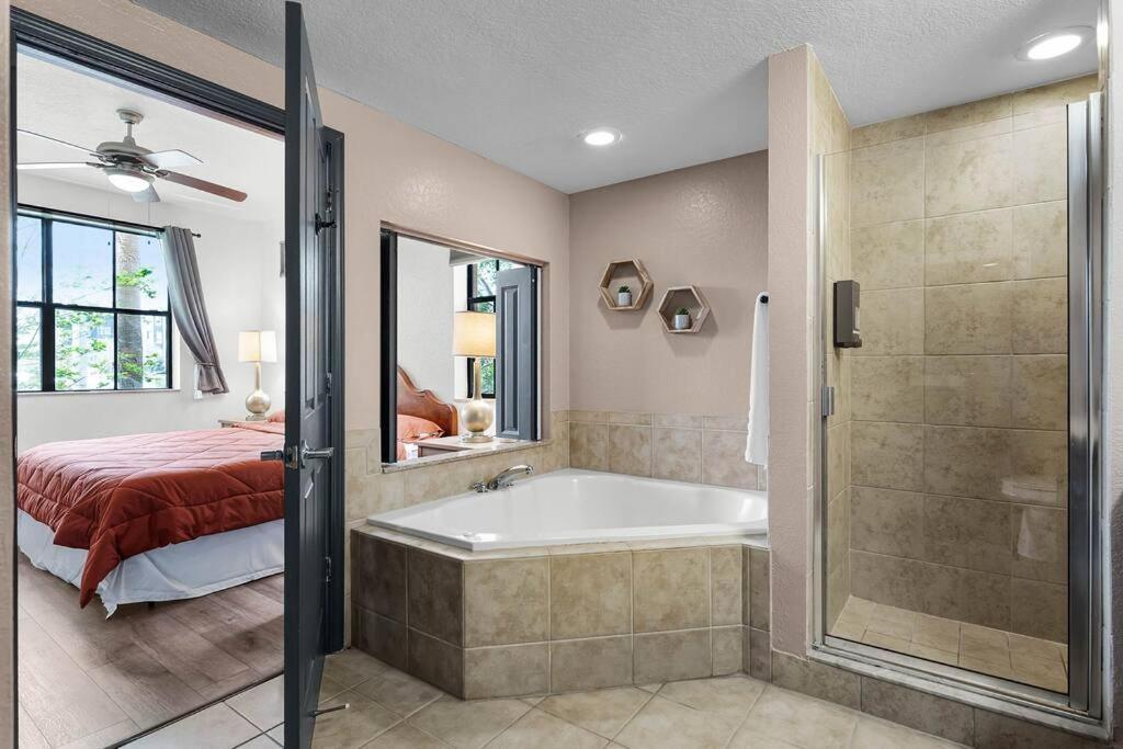Designer Corner Suite 3Br/2Ba - Disney, Universal, Convention Center & Seaworld ออร์ลันโด ภายนอก รูปภาพ