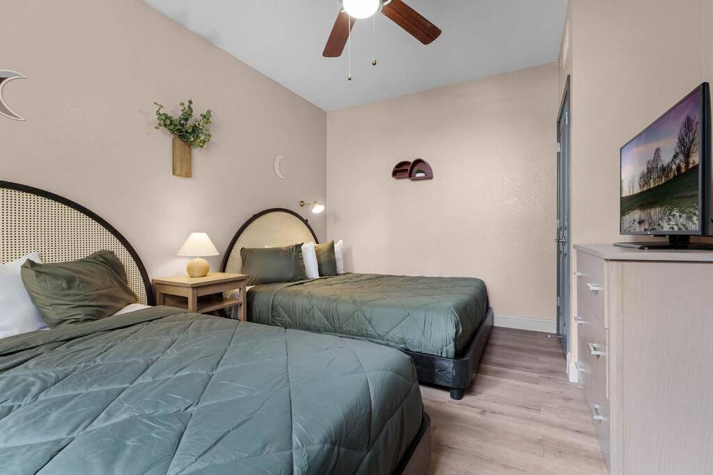 Designer Corner Suite 3Br/2Ba - Disney, Universal, Convention Center & Seaworld ออร์ลันโด ภายนอก รูปภาพ